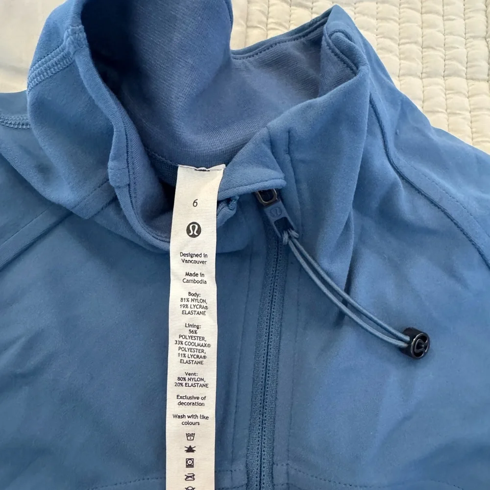 Lululemon Athletica Blue Zip-Up Jacket - Picture 4 of 7